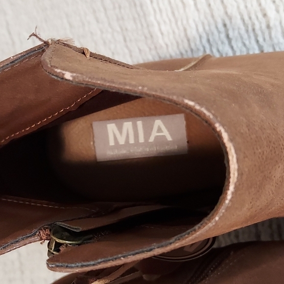 MIA Patton Booties in Cognac NWOB - Picture 7 of 12